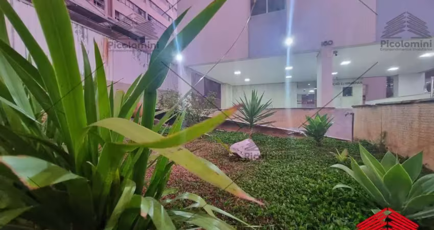 Apartamento, mooca todo reformado, repleto de armários, novos com 1 dormitório, sala, 1 banheiros, cozinha . área de serviço e 1 vaga coberta.