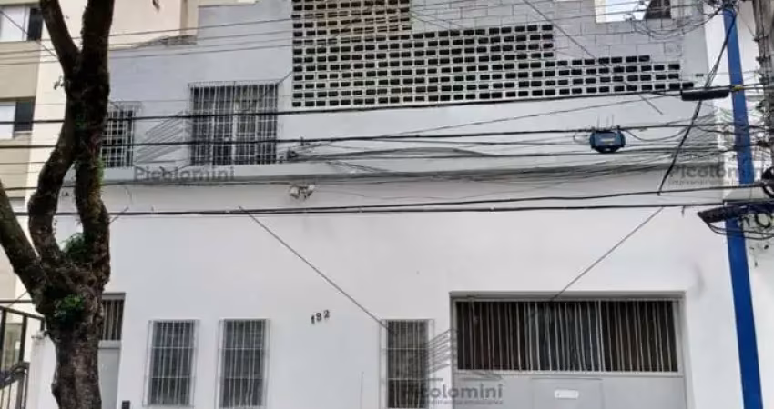 Galpão para locação na região da mooca 750 metros, mezanino, energia trifásica, pé direito alto 4 banheiros, copa, escritórios, próximo a rua da mooca