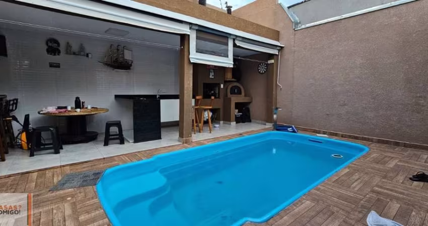Venha conhecer esta incrível casa térrea em uma rua tranquila e segura em bairro planejado e com total infraestrutura!