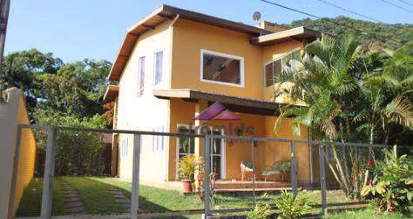 Casa com 4 dormitórios à venda, 267 m² por R$ 980.000,00 - Martim de Sá - Caraguatatuba/SP