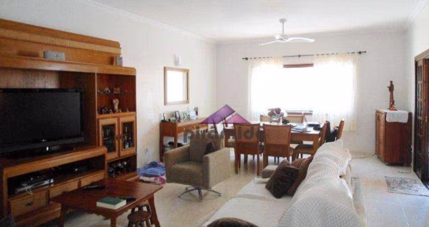 Casa com 3 dormitórios à venda, 250 m² por R$ 1.800.000,00 - Centro - Ubatuba/SP