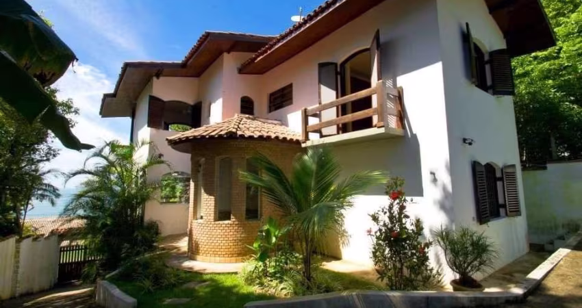 Casa à venda, 260 m² por R$ 1.380.000,00 - Cocanha - Caraguatatuba/SP