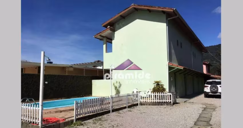 Casa com 5 dormitórios à venda, 214 m² por R$ 1.700.000,00 - Praia da Maranduba - Ubatuba/SP