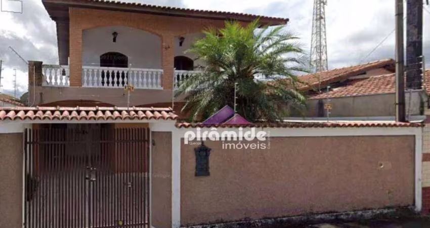 Casa com 4 dormitórios à venda, 230 m² por R$ 850.000,00 - Santana - São José dos Campos/SP