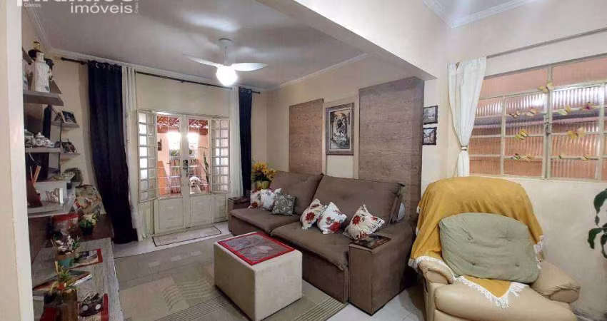 Casa com 3 dormitórios à venda, 143 m² por R$ 480.000,00 - Jardim Colonial - São José dos Campos/SP