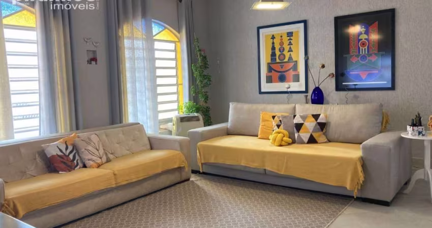 Casa com 3 dormitórios à venda, 240 m² por R$ 900.000,00 - Jardim das Indústrias - São José dos Campos/SP