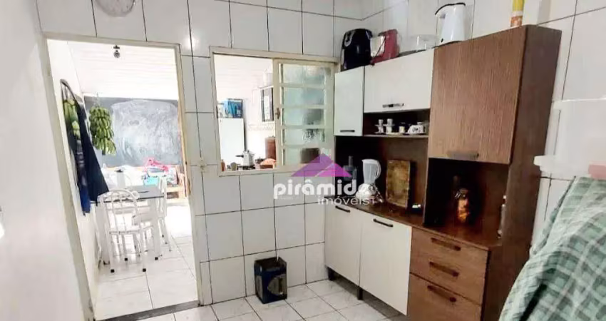 Casa com 3 dormitórios à venda, 68 m² por R$ 220.000,00 - Parque Santo Antônio - Jacareí/SP
