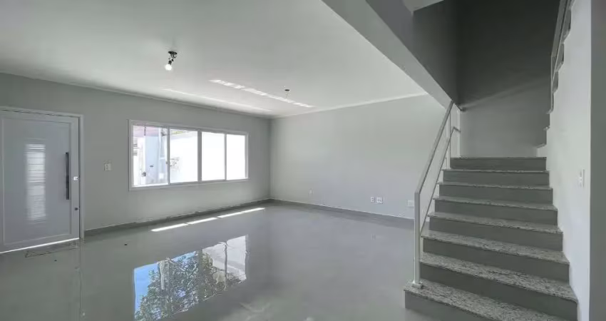 Casa com 3 dormitórios à venda, 176 m² por R$ 930.000,00 - Monte Castelo - São José dos Campos/SP