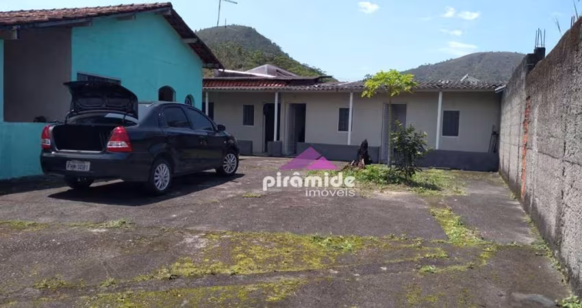 Casa Espaçosa com 7 Dormitórios em Caraguatatuba/SP - O Lar dos Seus Sonhos!