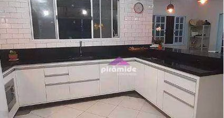 Casa com 3 dormitórios à venda, 250 m² por R$ 760.000,00 - Martim de Sá - Caraguatatuba/SP