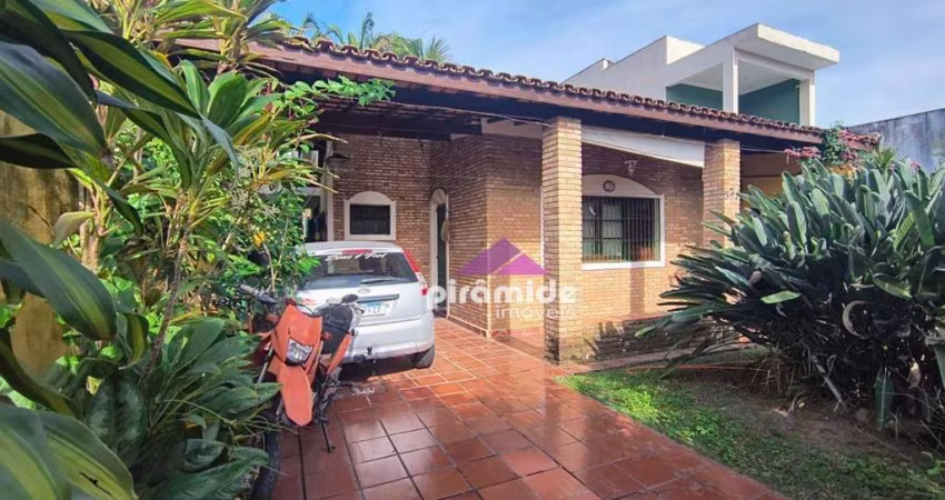 Casa com 2 dormitórios à venda, 92 m² por R$ 480.000,00 - Praia das Palmeiras - Caraguatatuba/SP