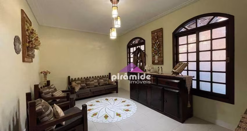 Casa com 3 dormitórios à venda, 199 m² por R$ 800.000,00 - Bosque dos Eucaliptos - São José dos Campos/SP