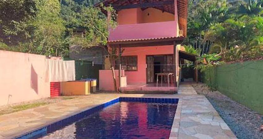 Sobrado com 4 dormitórios à venda, 300 m² por R$ 1.200.000,00 - Praia de Boiçucanga - São Sebastião/SP
