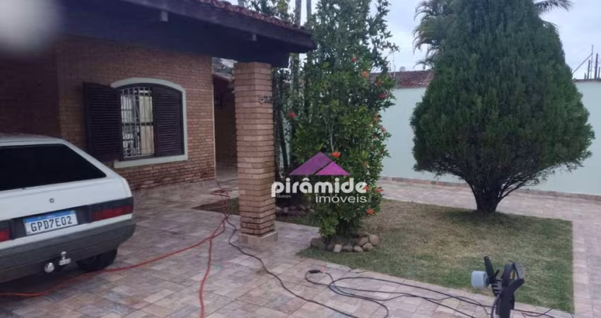 Casa com 3 dormitórios à venda, 161 m² por R$ 750.000,00 - Martim de Sá - Caraguatatuba/SP