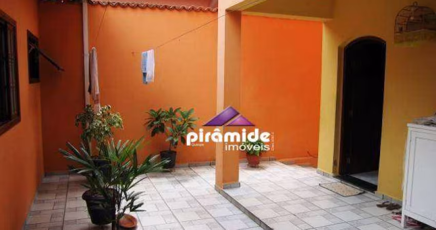 Casa com 3 dormitórios à venda, 259 m² por R$ 750.000,00 - Vera Cruz - Caçapava/SP
