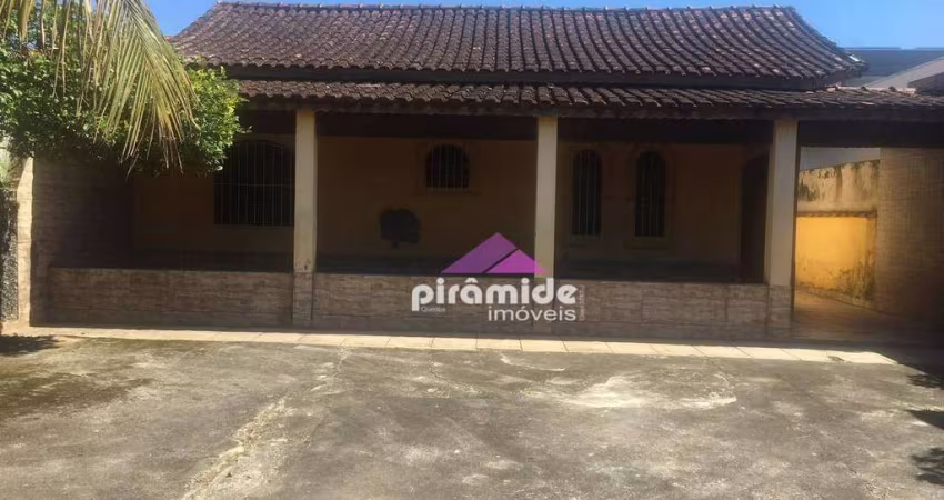 Casa com 2 dormitórios à venda, 75 m² por R$ 420.000,00 - Balneário dos Golfinhos - Caraguatatuba/SP