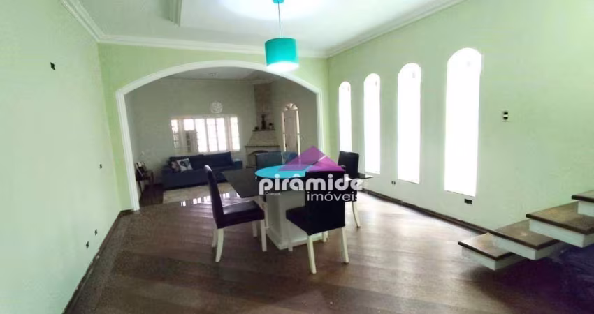 Casa à venda, 303 m² por R$ 650.000,00 - Cidade Morumbi - São José dos Campos/SP
