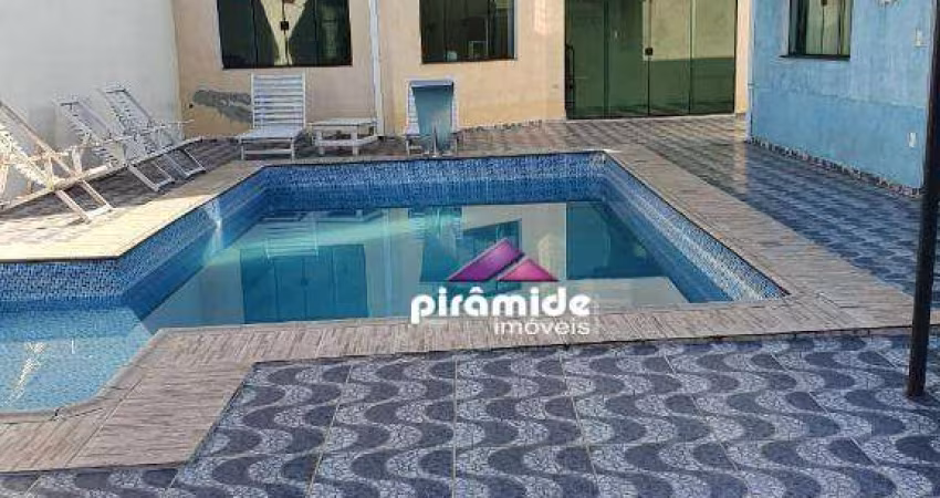 Casa com 5 dormitórios à venda, 380 m² por R$ 850.000,00 - Village das Flores - Caçapava/SP