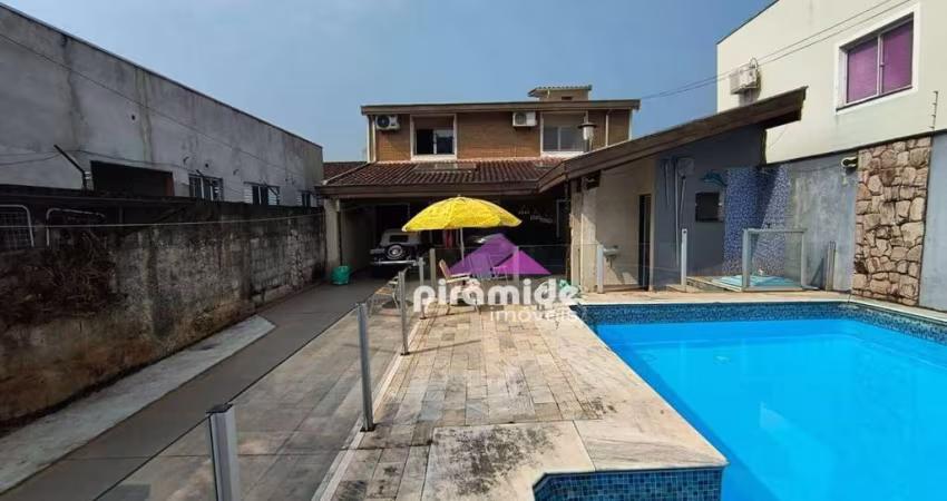 Casa com 3 dormitórios à venda, 244 m² por R$ 830.000,00 - Martim de Sá - Caraguatatuba/SP