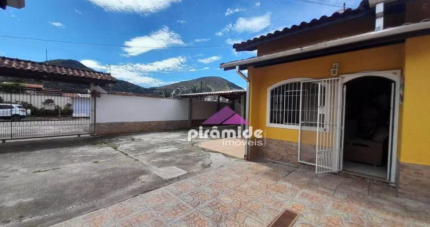 Casa com 2 dormitórios à venda, 60 m² por R$ 385.000,00 - Martim de Sá - Caraguatatuba/SP