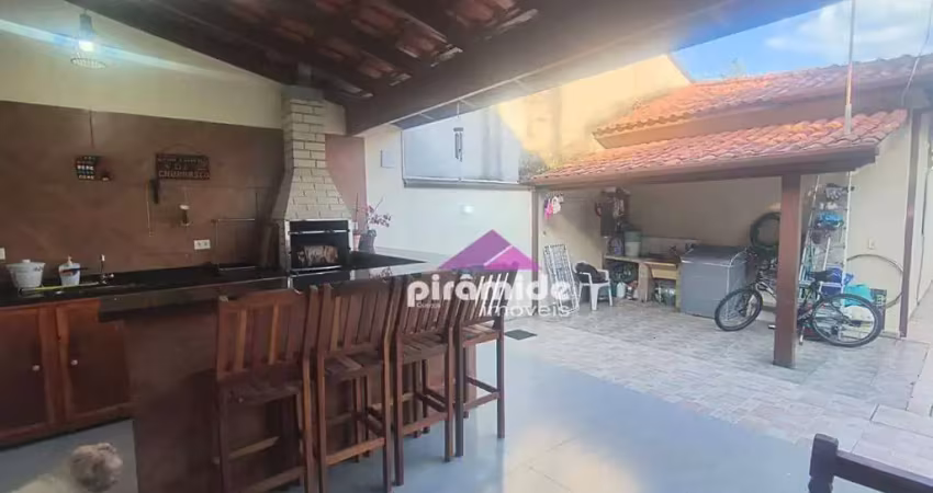 Casa com 2 dormitórios à venda, 75 m² por R$ 595.000,00 - Jardim das Gaivotas - Caraguatatuba/SP