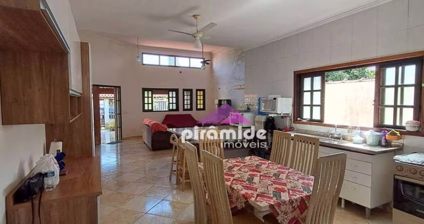 Casa com 3 dormitórios à venda, 200 m² por R$ 732.000,00 - Jardim Mariella - Caraguatatuba/SP