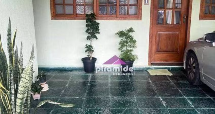 Casa com 3 dormitórios à venda, 350 m² por R$ 695.000,00 - Jardim das Indústrias - São José dos Campos/SP