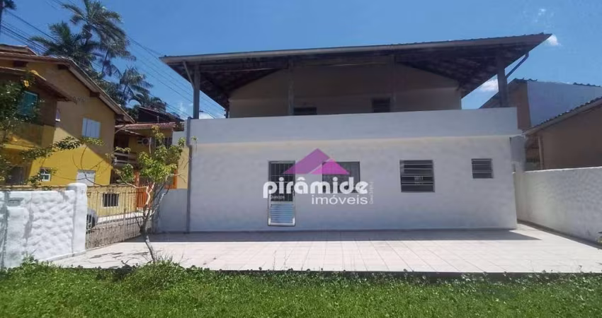 Sobrado com 3 dormitórios à venda, 180 m² por R$ 480.000,00 - Massaguaçu - Caraguatatuba/SP