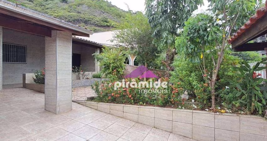 Casa com 3 dormitórios à venda, 200 m² por R$ 550.000,00 - Sumaré - Caraguatatuba/SP