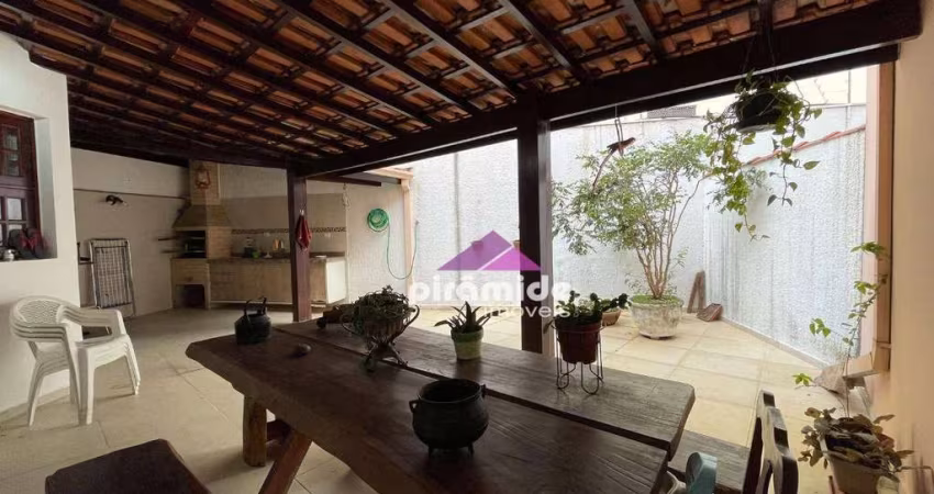 Casa com 4 dormitórios à venda, 356 m² por R$ 2.000.000,00 - Jardim Aquarius - São José dos Campos/SP