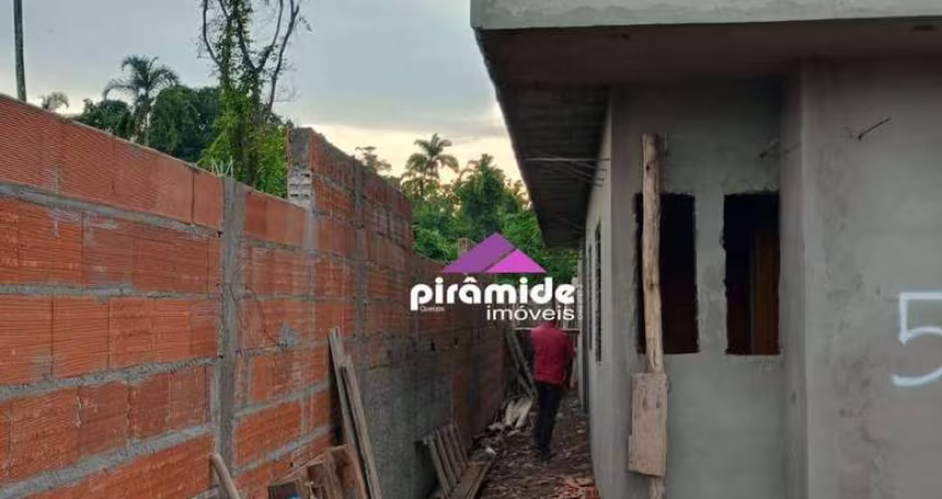 Casa com 2 dormitórios à venda, 65 m² por R$ 380.000,00 - Praia das Palmeiras - Caraguatatuba/SP