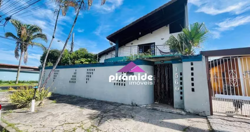 Sobrado com 4 dormitórios à venda, 202 m² por R$ 800.000,00 - Indaiá - Caraguatatuba/SP