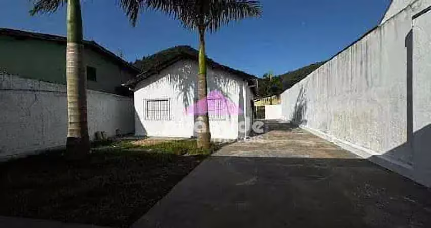 Casa com 2 quartos à venda no Jardim Casa Branca, Caraguatatuba 