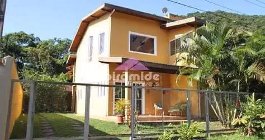 Casa com 4 dormitórios à venda, 267 m² por r$ 980.000,00 - martim de sá - caraguatatuba/sp