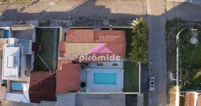 Casa com 4 quartos à venda no Martim de Sá, Caraguatatuba 