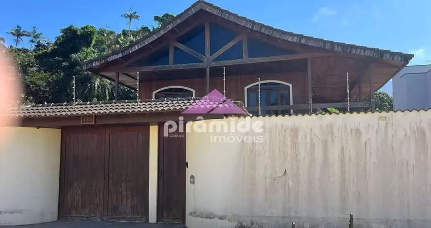 Casa com 4 dormitórios à venda, 439 m² por r$ 1.200.000,00 - massaguaçu - caraguatatuba/sp