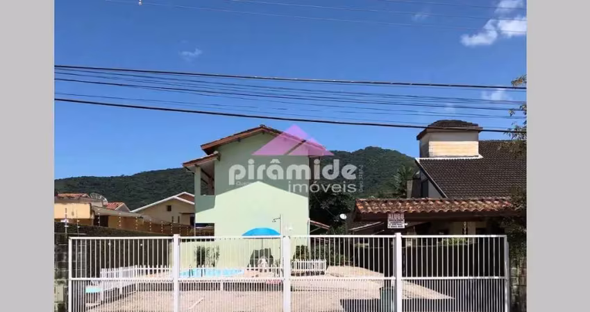 Casa com 5 dormitórios à venda, 214 m² por r$ 1.700.000,00 - praia da maranduba - ubatuba/sp