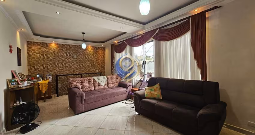 Casa à venda no bairro Vila Alto de Santo André - Santo André/SP