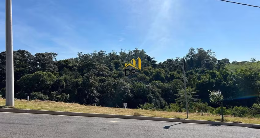 Terreno à venda no Centro, Louveira 