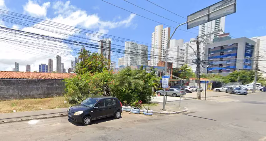 Casa para fins comerciais na melhor localização daav. paulo vi