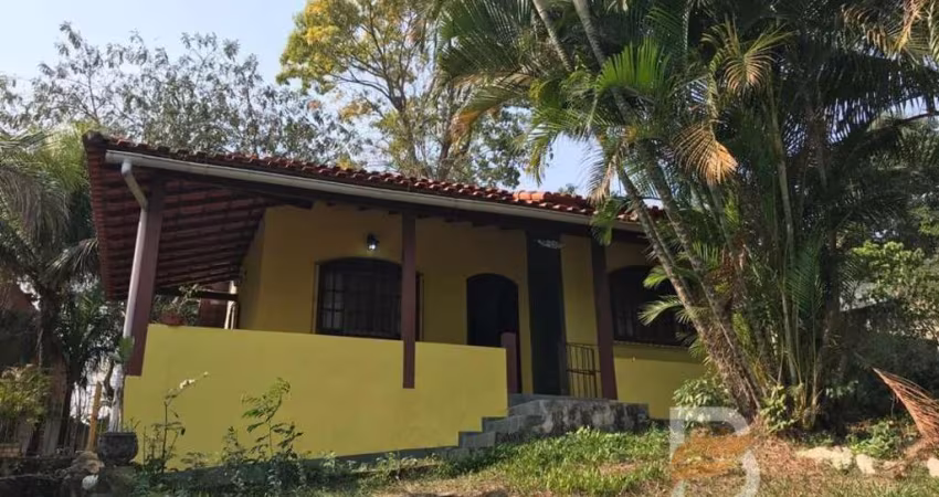Casa para Venda em Saquarema, Bacaxá, 2 dormitórios, 1 banheiro, 2 vagas