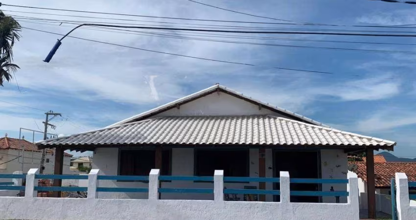 Casa para Venda em Saquarema, Boqueirão, 5 dormitórios, 1 suíte, 3 vagas