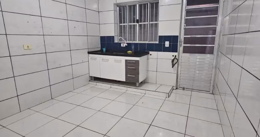 Sobrado a venda na região de taboão da serra com 2 dormitórios