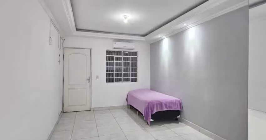Sobrado a venda na região de taboão da serra com 2 dormitórios