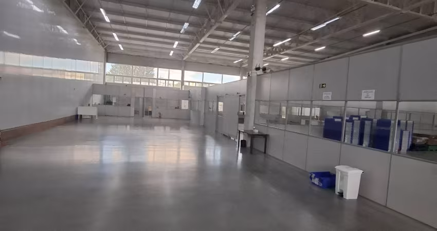 Barracão logístico 1660m2