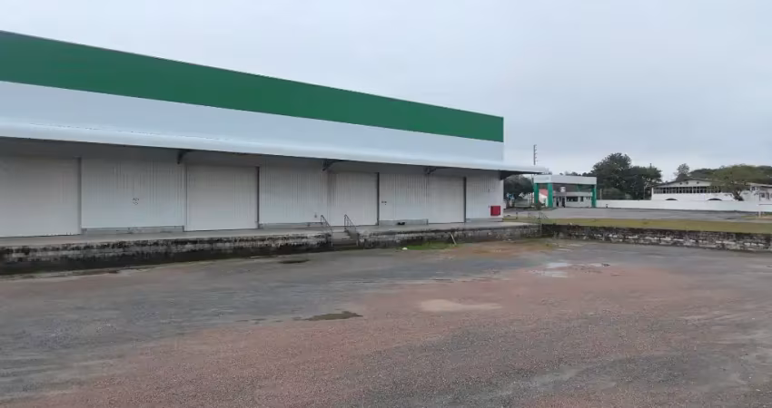Barracão industrial – 4.620m² construídos em terreno de 10.000m²