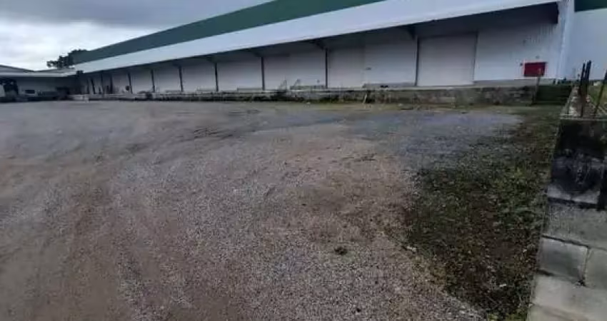 Barracão industrial – 4.620m² construídos em terreno de 10.000m²