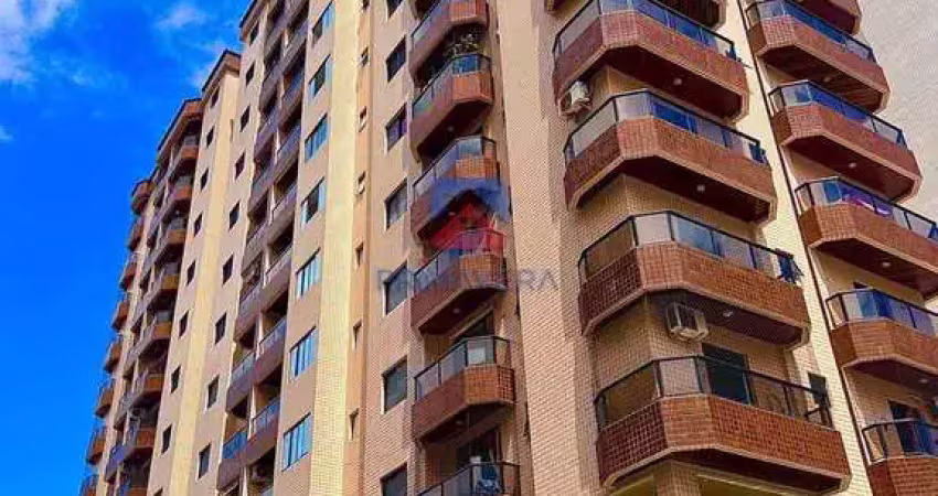 Porteira fechada|02 dormitórios|200 metros da praia|caiçara