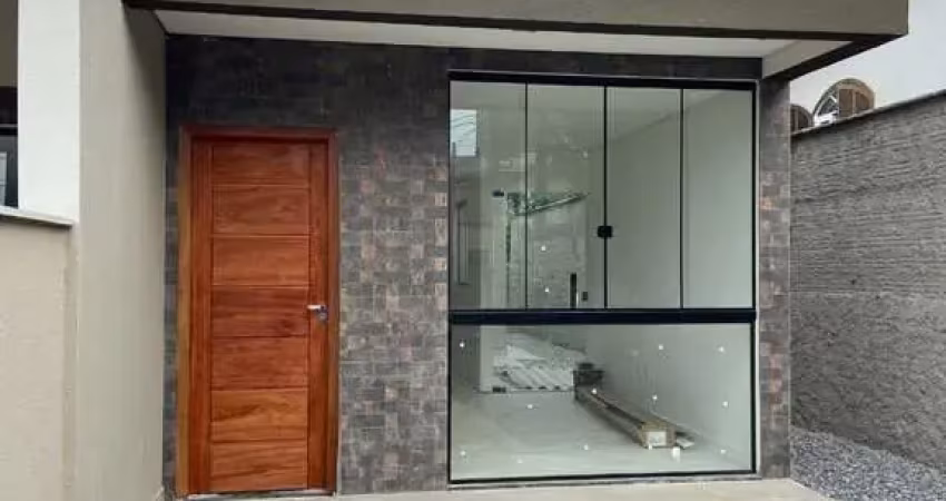 Casa térrea com 3 dormitórios sendo 1 suíte no bairro floresta em joinville-sc
