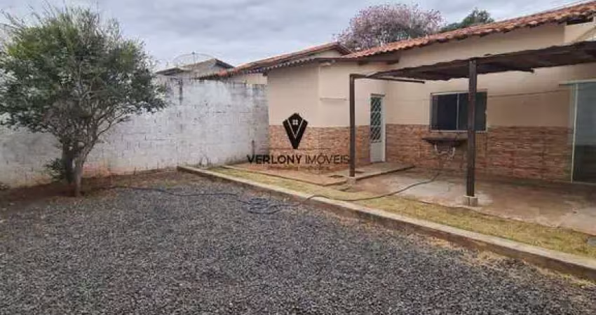 Casa 3/4 com suíte e quintal no bairro jardim europa
